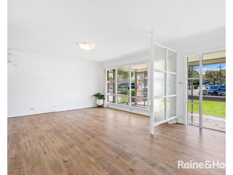 10 Sandra Crescent, Roselands NSW 2196