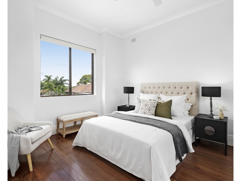 11 Woodside Avenue, Hurlstone Park NSW 2193