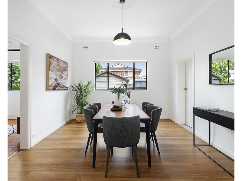 11 Woodside Avenue, Hurlstone Park NSW 2193