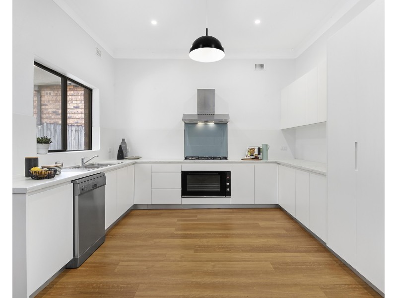 11 Woodside Avenue, Hurlstone Park NSW 2193