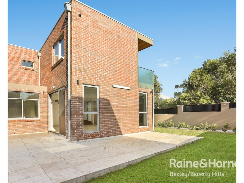 22a Flora Street, Roselands NSW 2196