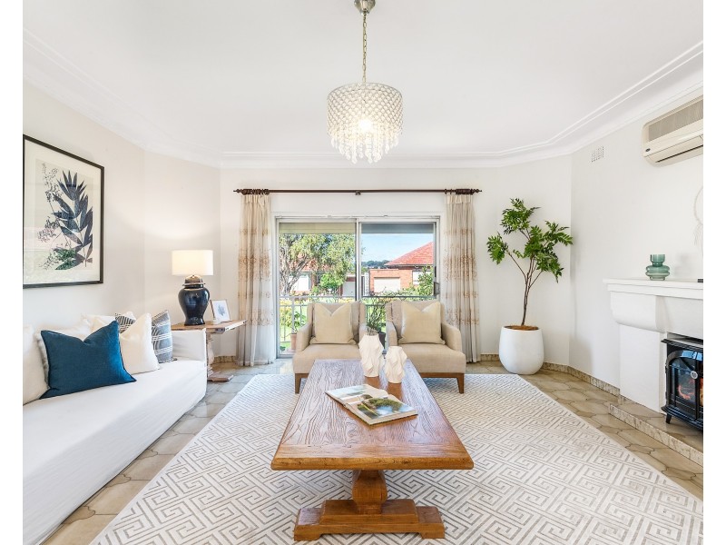 12 Bykool Avenue, Kingsgrove NSW 2208