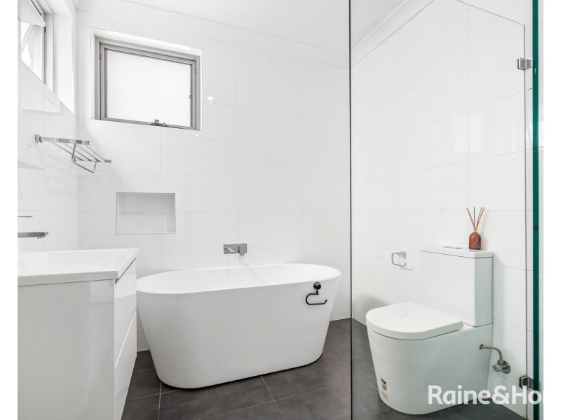 18B Highland Avenue, Roselands NSW 2196