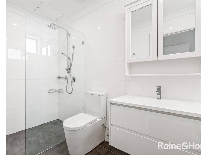 18B Highland Avenue, Roselands NSW 2196