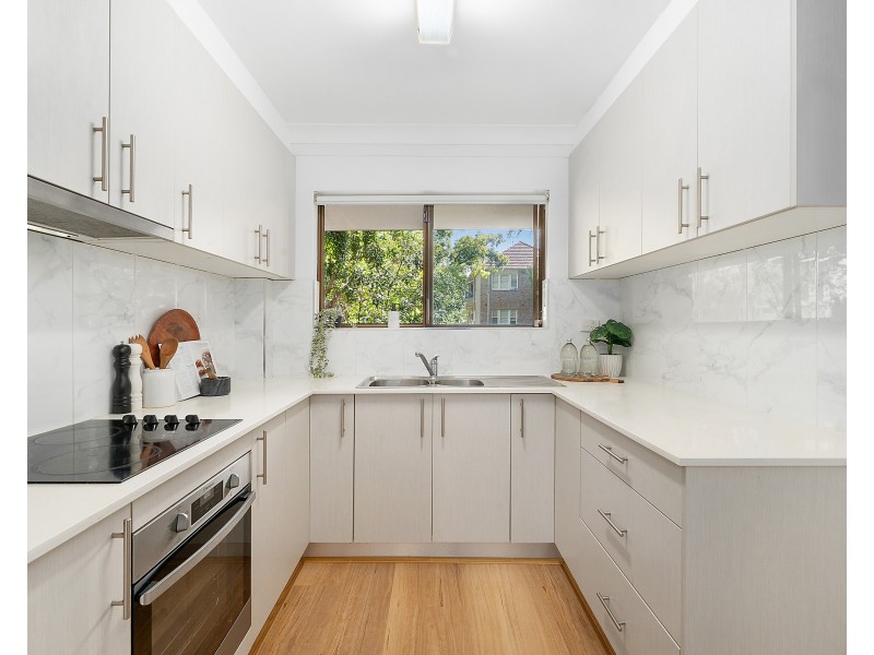 2/27 Willison Road, Carlton NSW 2218