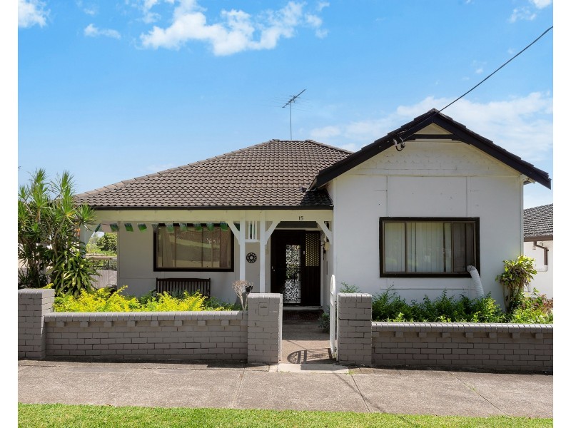 15 Henderson Road, Bexley NSW 2207