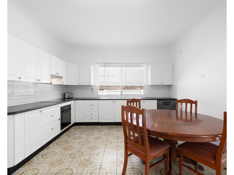 5 Belemba Avenue, Roselands NSW 2196