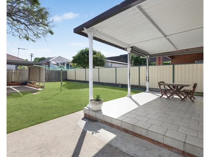 5 Belemba Avenue, Roselands NSW 2196