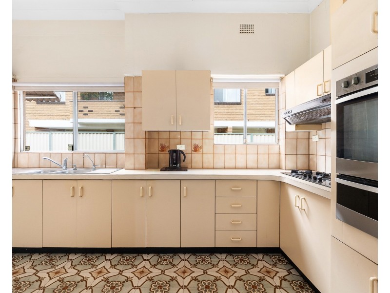 24 Kingsland Road South, Bexley NSW 2207