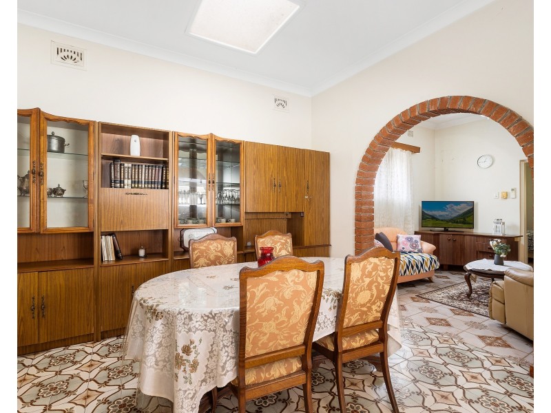 24 Kingsland Road South, Bexley NSW 2207