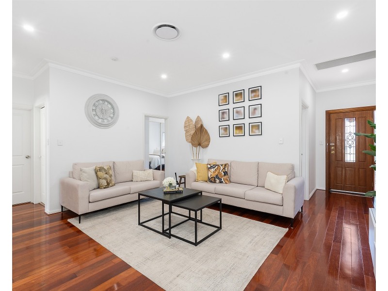 2/88 Connemarra Street, Bexley NSW 2207