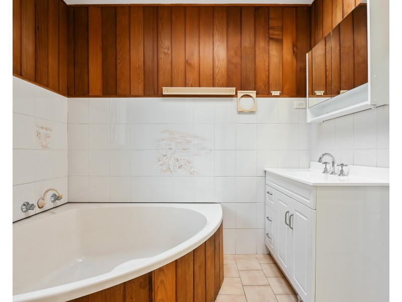 1054 Forest Road, Lugarno NSW 2210