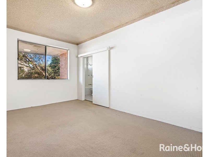 15/3 Short Street, Carlton NSW 2218