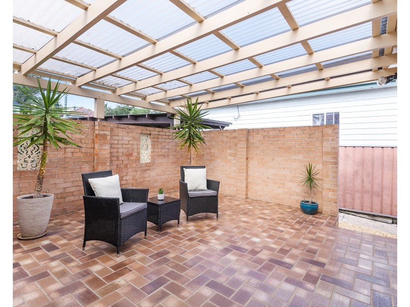 17 Roseview Avenue, Roselands NSW 2196