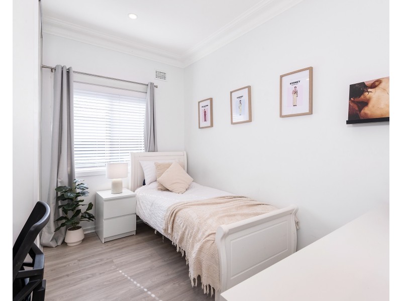 17 Roseview Avenue, Roselands NSW 2196