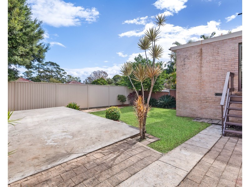 17 Roseview Avenue, Roselands NSW 2196