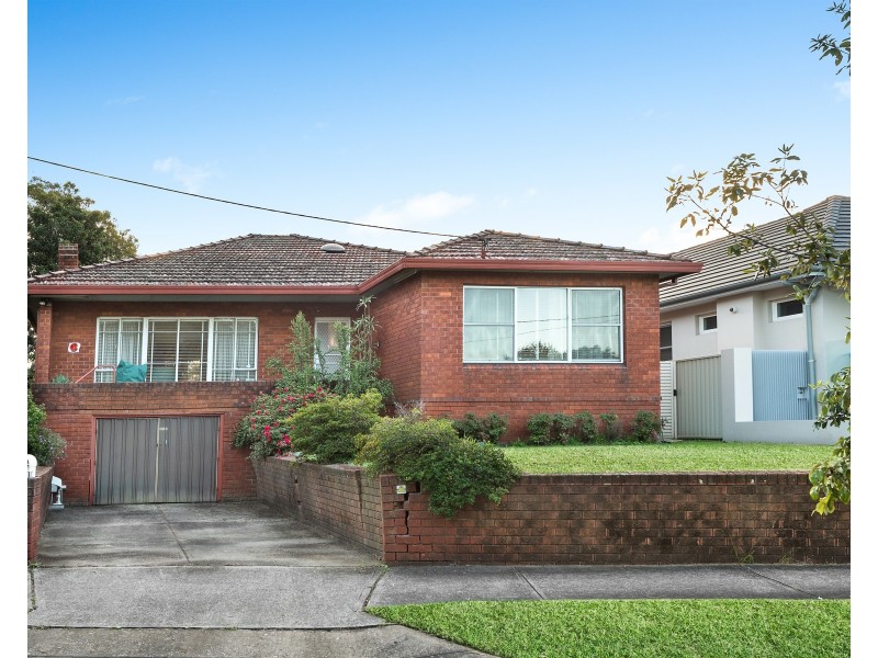 6 Roseland Avenue, Roselands NSW 2196