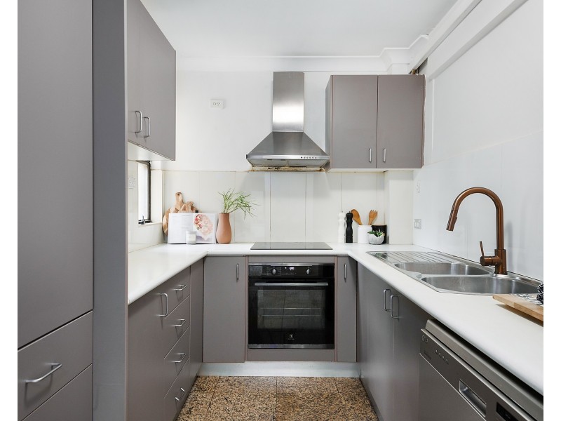 2/1 Carlton Parade, Carlton NSW 2218