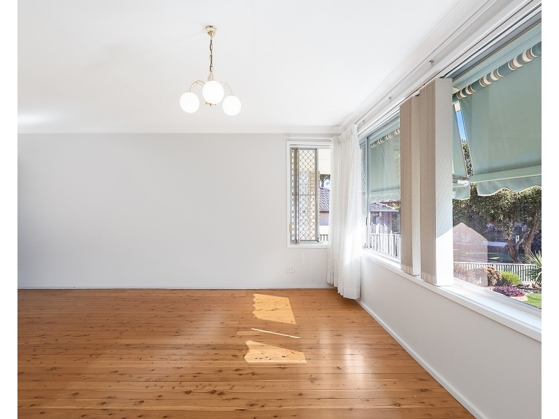 13 Enid Avenue, Roselands NSW 2196