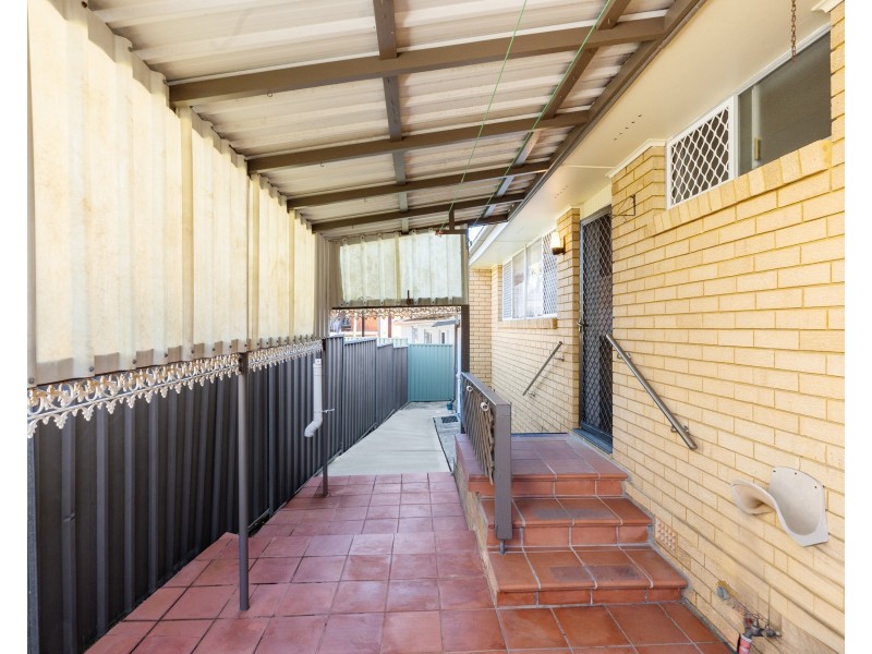 13 Enid Avenue, Roselands NSW 2196