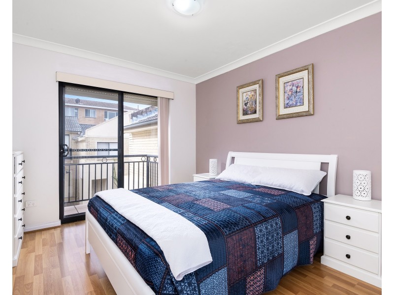 8/83 Wolseley Street, Bexley NSW 2207