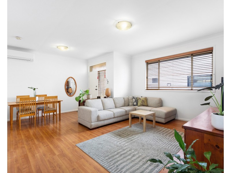 2/24 Regent Street, Bexley NSW 2207