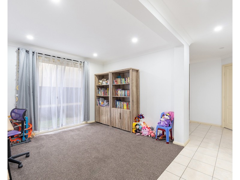 7 Roth Street, Casula NSW 2170