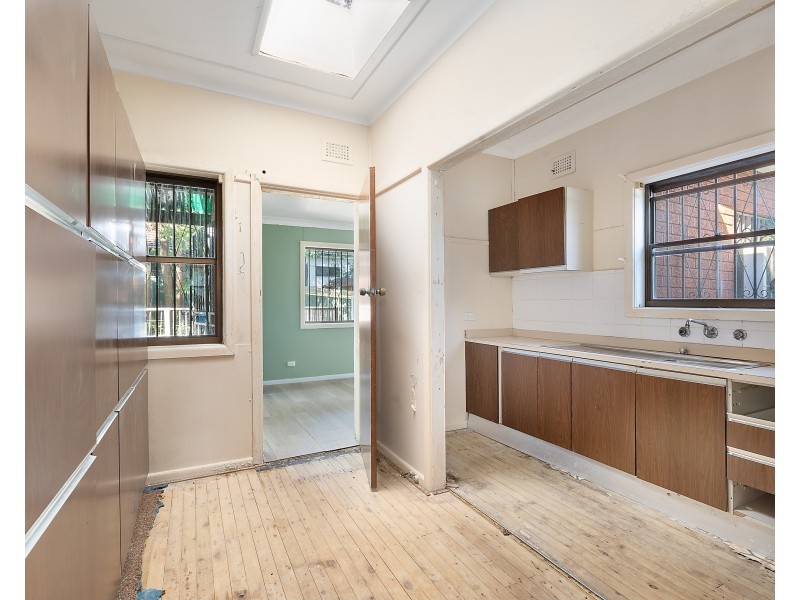 28 Austin Avenue, Beverly Hills NSW 2209