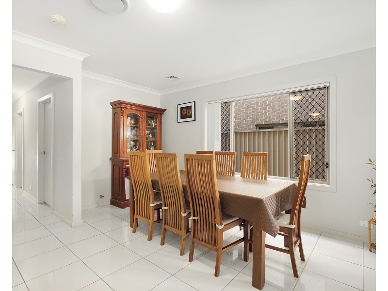 94 Bird Walton Avenue, Middleton Grange NSW 2171
