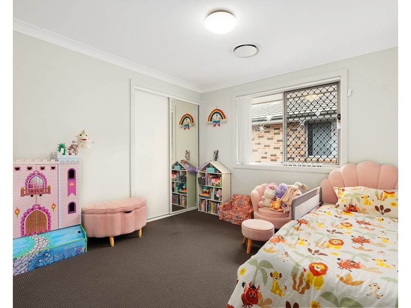 94 Bird Walton Avenue, Middleton Grange NSW 2171