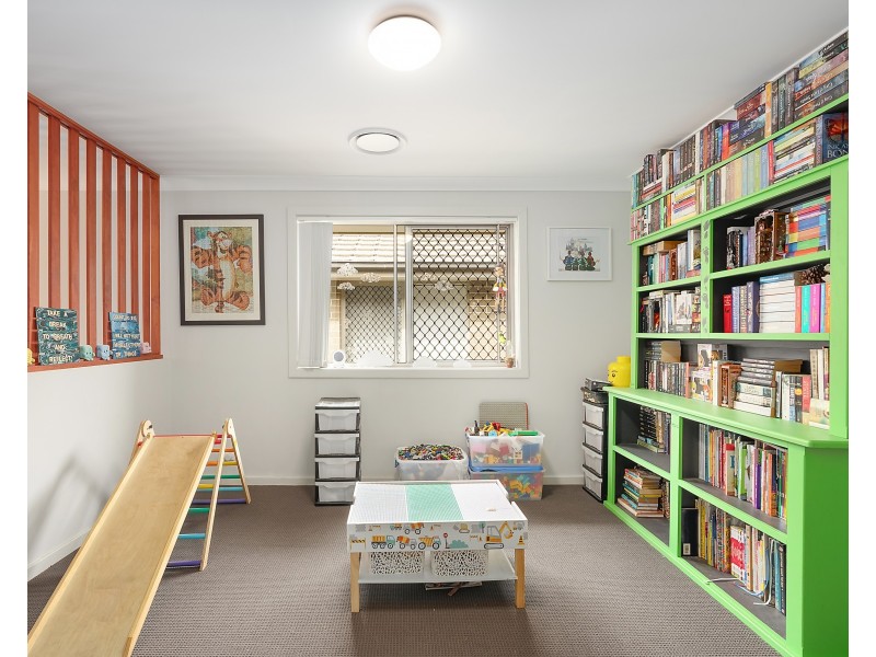 94 Bird Walton Avenue, Middleton Grange NSW 2171