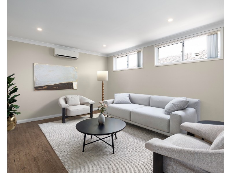 10 Narramore Street, Kingsgrove NSW 2208