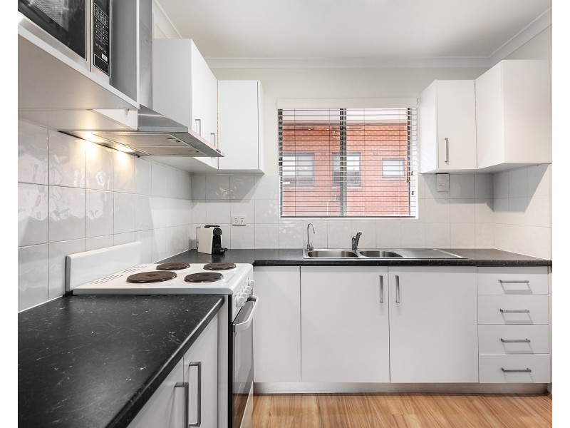 4/100 Leylands Parade, Belmore NSW 2192