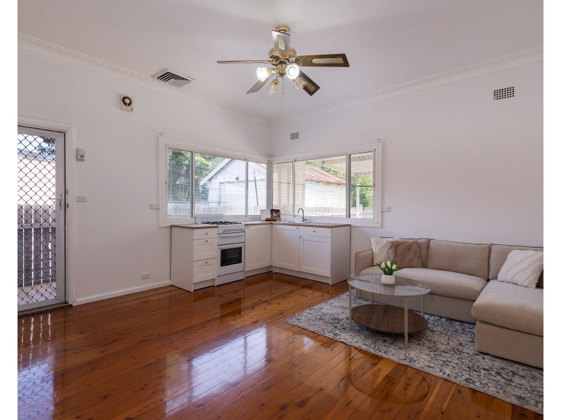 255 West Botany Street, Banksia NSW 2216