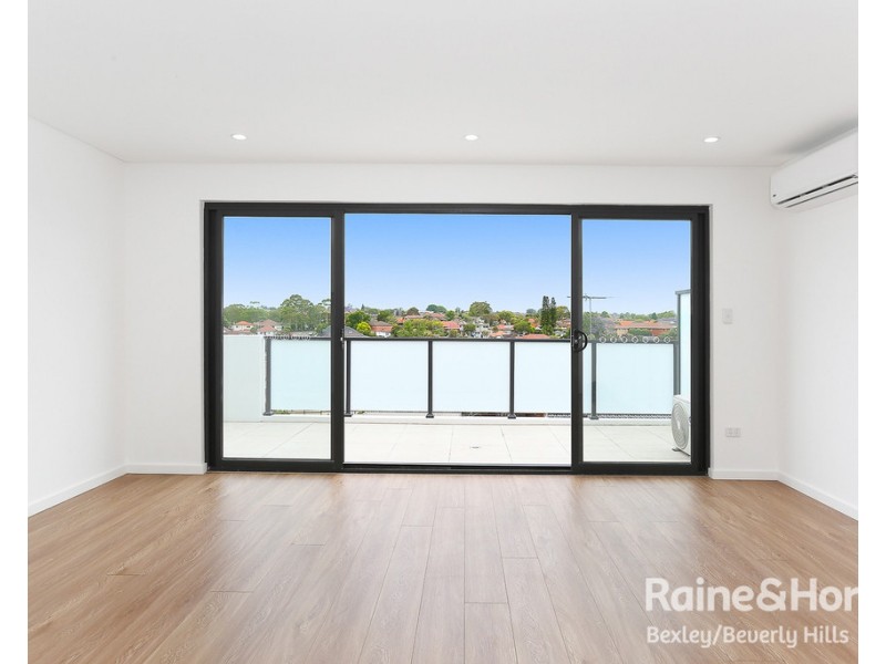 305/2a Cooks Ave, Canterbury NSW 2193