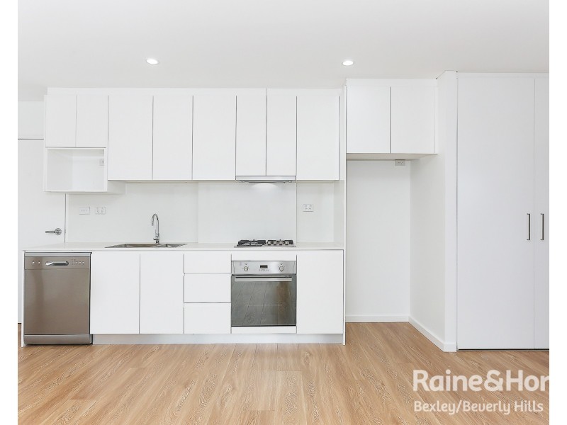 305/2a Cooks Ave, Canterbury NSW 2193