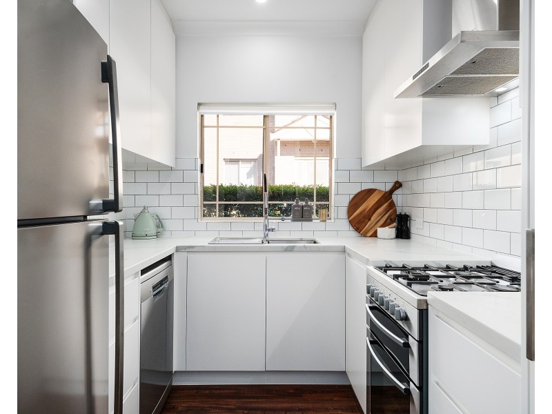 2/11-13 Orpington Street, Bexley NSW 2207