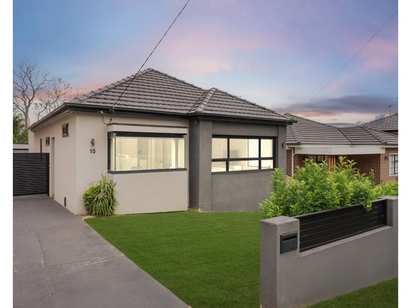 10 Farnham Avenue, Roselands NSW 2196
