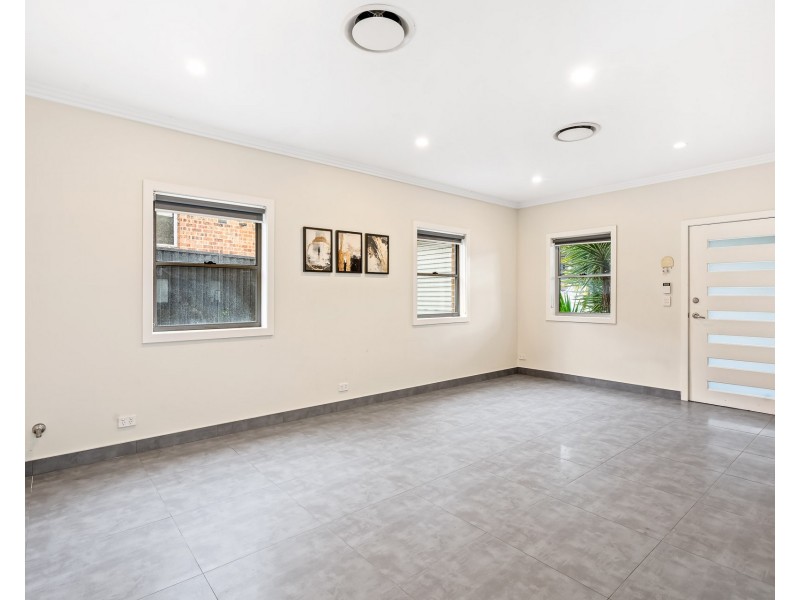 21 Nicoll Street, Roselands NSW 2196
