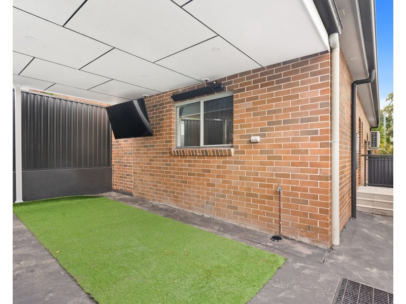 21 Nicoll Street, Roselands NSW 2196