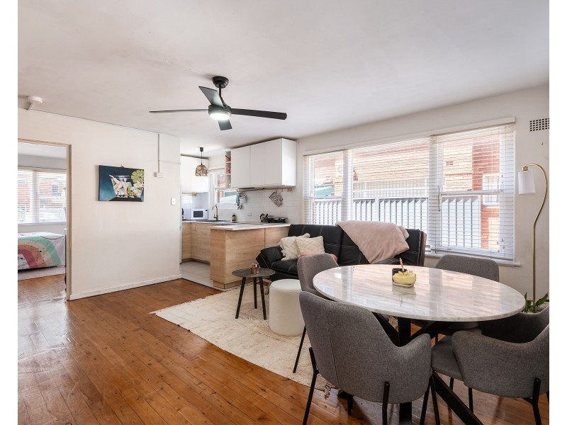 4/3 Parry Avenue, Narwee NSW 2209