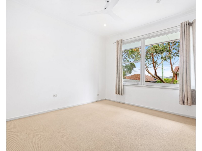 11 Waycott Avenue, Kingsgrove NSW 2208