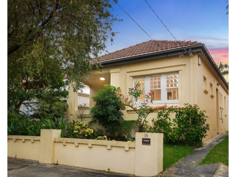 18 Lloyd Street, Bexley NSW 2207