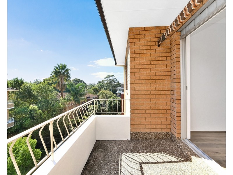 8/31 Bembridge Street, Carlton NSW 2218