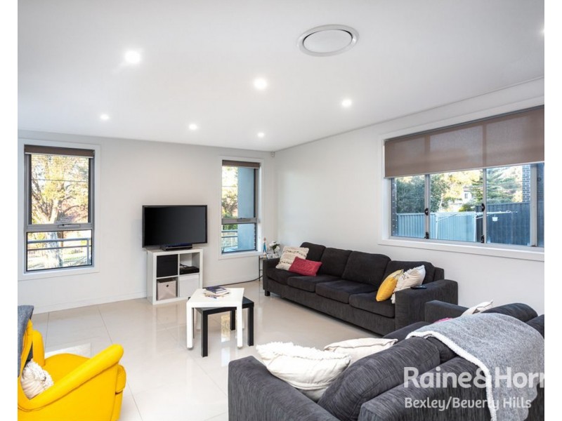 81 Rogers Street, Roselands NSW 2196