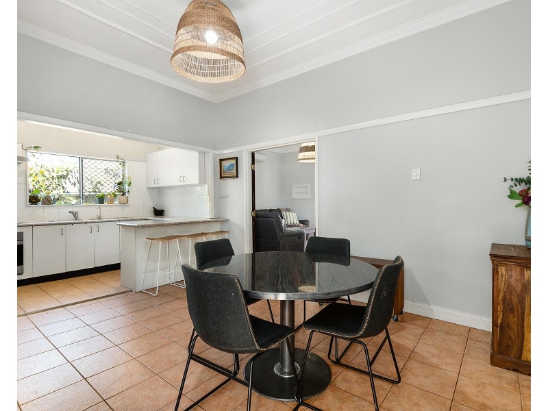 76 Canarys Road, Roselands NSW 2196