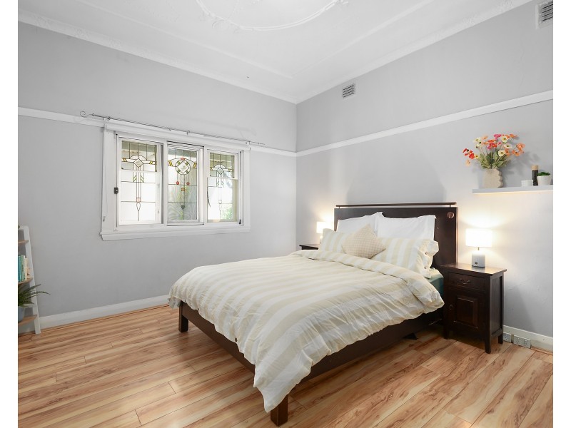 76 Canarys Road, Roselands NSW 2196