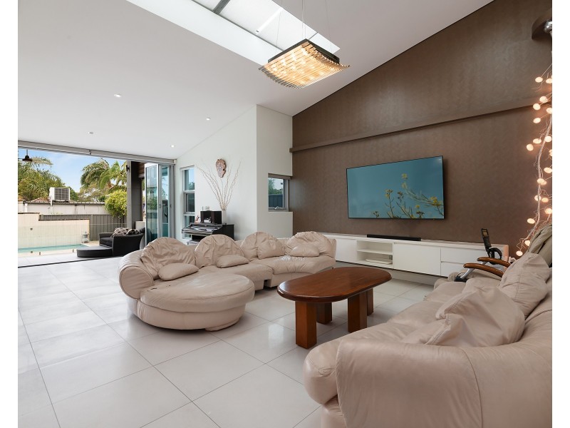 20 Draper Avenue, Roselands NSW 2196