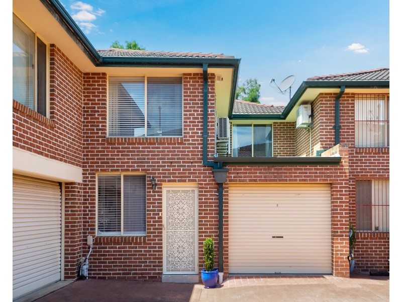 4/14 Nicoll Street, Roselands NSW 2196