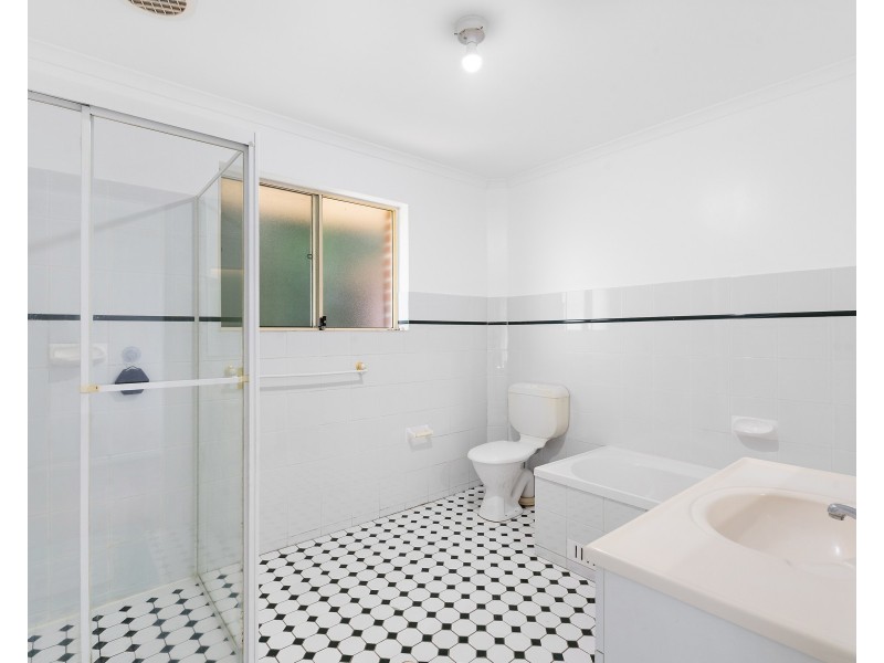 4/14 Nicoll Street, Roselands NSW 2196